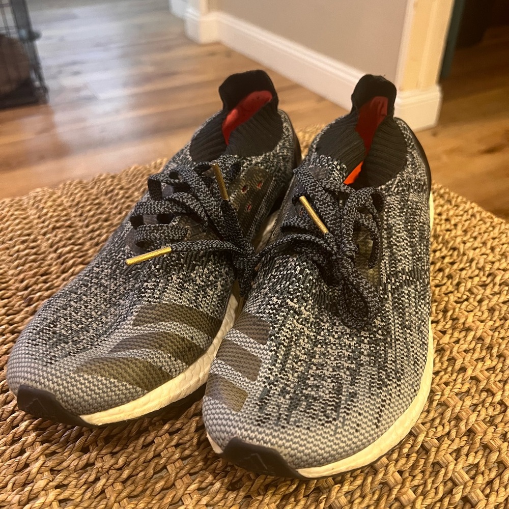 Adidas BB3900 - UltraBoost Uncaged Core Black - 10.5 (USED)